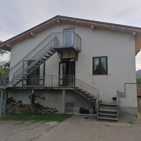 La Soffitta Di Anita Villa Bedonia Exterior photo